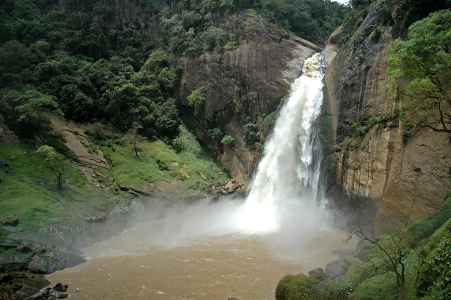 Dunhinda Falls