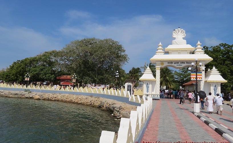 Nagadeepa temple